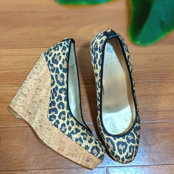Stuart Weitzman Shoes - Stuart Weitzman